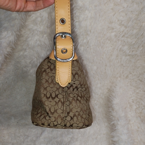 Purse - Picture 3 of 11